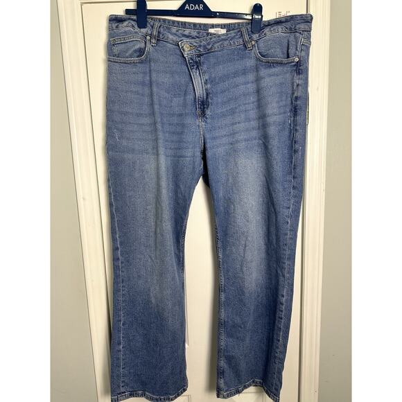 Forever 21 Crossover Trendy High Rise Straight Jeans Size 18 Plus 99% Cotton - Picture 1 of 9